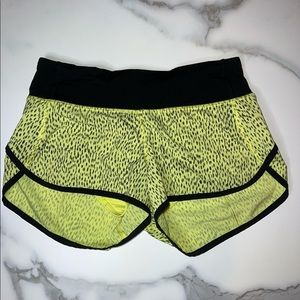 Speed Up Low-Rise Lined Short. Great condition. Unique pattern.